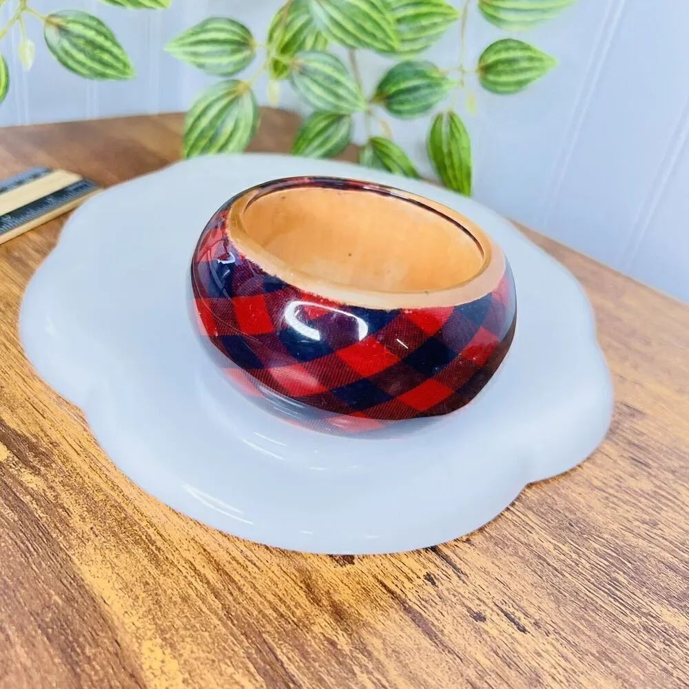 Vintage Wide Plaid Lucite Bangle Bracelet Romantic Red Black Retro 80’s 90’s Y2K - Picture 5 of 8